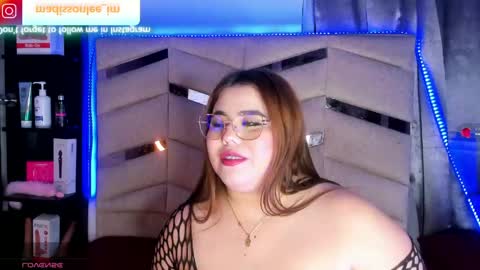 Snapshot of madissonlee__ chatting on 06-02-26, 10:23 madissonlee__ online show from 06-02-26, 10:23