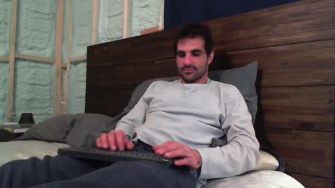 Guigui online show from 01-27-25, 11:43