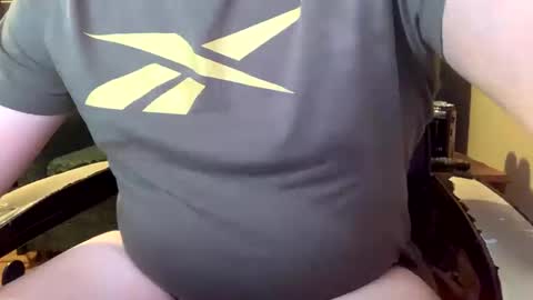 Snapshot of madrox chatting on 10-14-25, 11:38 Camboy online show from 10-14-25, 11:38