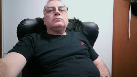 MaduroHot2025 online show from 04-21-26, 11:38