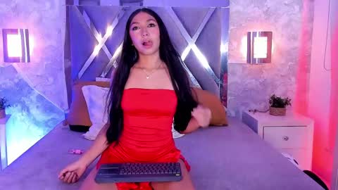 Snapshot of mady_roa chatting on 05-27-26, 03:25 Mady Roa online show from 05-27-26, 03:25