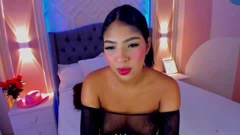 Snapshot of madylust chatting on 11-27-25, 07:10 Madison online show from 11-27-25, 07:10