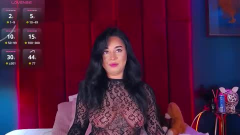 Snapshot of madyluxx chatting on 11-18-25, 07:51 MadyLuxx online show from 11-18-25, 07:51