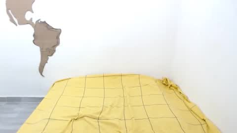 MadysonAndSteven online show from 11-11-25, 01:16