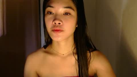 Snapshot of mae_luna chatting on 06-14-26, 11:18 mae_luna online show from 06-14-26, 11:18