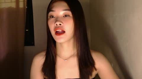 Snapshot of mae_luna chatting on 07-10-26, 10:23 mae_luna online show from 07-10-26, 10:23