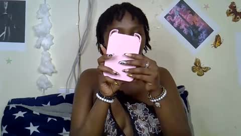 Maee online show from 01-10-26, 05:26