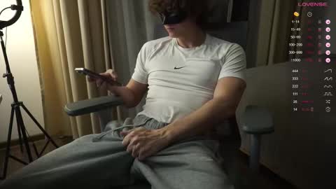 Mike XMaestro 3369 online show from 11-08-25, 09:02