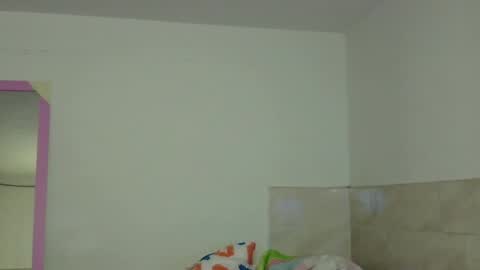 Snapshot of maferchavez88 chatting on 11-22-25, 02:43 maferchavez88 online show from 11-22-25, 02:43