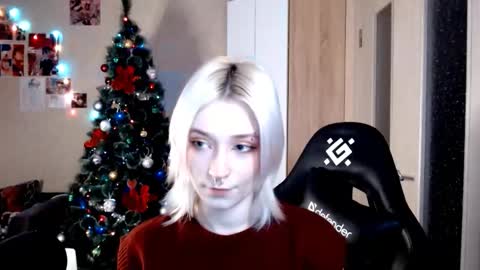 Sophia online show from 12-22-25, 04:15