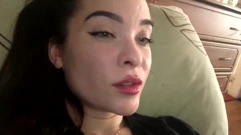 magggg658318 online show from 03-07-25, 12:23