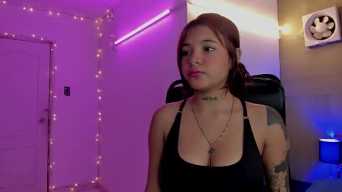 Snapshot of maggie_greene chatting on 03-09-25, 12:53 Maggie online show from 03-09-25, 12:53