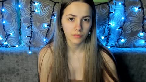 Snapshot of maggiecake chatting on 02-07-25, 04:37 Maggie online show from 02-07-25, 04:37