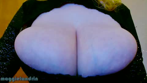 Maggie   online show from 02-17-26, 08:22