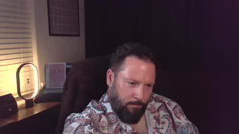 Snapshot of magic1984 chatting on 11-06-25, 05:41 Magic online show from 11-06-25, 05:41