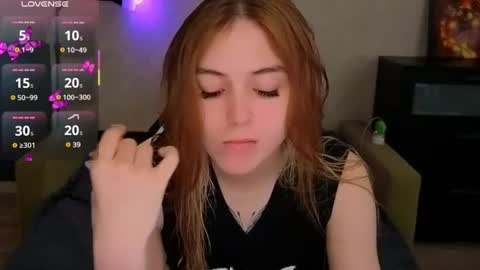 Snapshot of magic_bella chatting on 06-20-26, 07:55 Bella online show from 06-20-26, 07:55