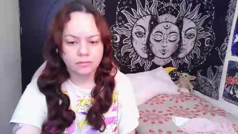 Claire online show from 06-12-26, 12:15