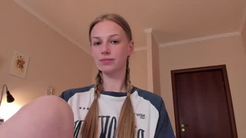 Alice  online show from 05-03-26, 12:11