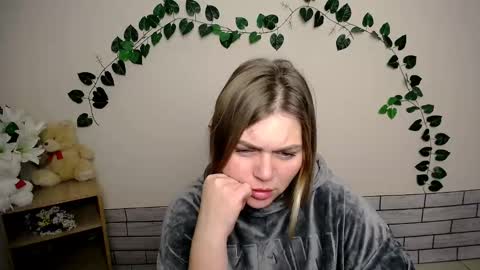 Snapshot of magic_katarina_ chatting on 01-16-25, 09:05 magic_katarina_ online show from 01-16-25, 09:05