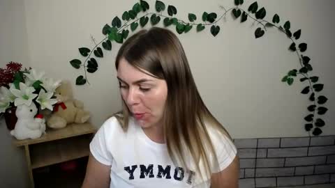 Snapshot of magic_katarina_ chatting on 09-18-25, 06:59 magic_katarina_ online show from 09-18-25, 06:59