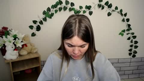 Snapshot of magic_katarina_ chatting on 10-06-25, 06:44 magic_katarina_ online show from 10-06-25, 06:44