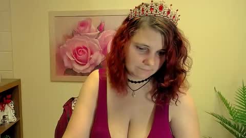 Snapshot of magic_kristy chatting on 11-18-25, 08:19 Kristy online show from 11-18-25, 08:19