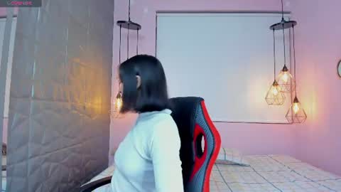 Snapshot of magic_oliviah chatting on 06-10-26, 11:53 Oliviah online show from 06-10-26, 11:53