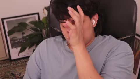 Tony Hoffa online show from 04-15-26, 08:20