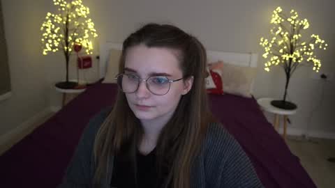 Emily online show from 01-06-25, 09:00