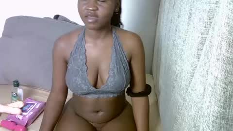 Snapshot of magizitah chatting on 07-23-26, 02:42 magizitah online show from 07-23-26, 02:42