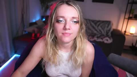 Snapshot of magnetic_ami chatting on 02-13-25, 06:48 Ami online show from 02-13-25, 06:48