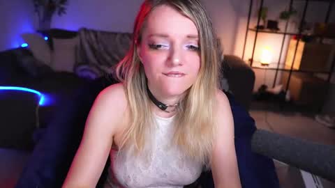 Snapshot of magnetic_ami chatting on 03-08-25, 07:20 Ami online show from 03-08-25, 07:20