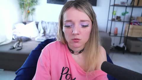 Snapshot of magnetic_ami chatting on 03-11-25, 10:29 Ami online show from 03-11-25, 10:29