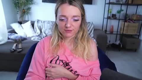 Snapshot of magnetic_ami chatting on 03-12-25, 11:31 Ami online show from 03-12-25, 11:31