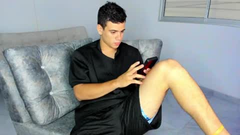 Snapshot of magnificent_star18 chatting on 05-18-26, 12:18 RONALD online show from 05-18-26, 12:18