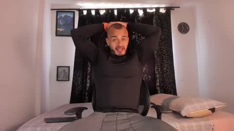 Magnusclark online show from 11-25-25, 04:29