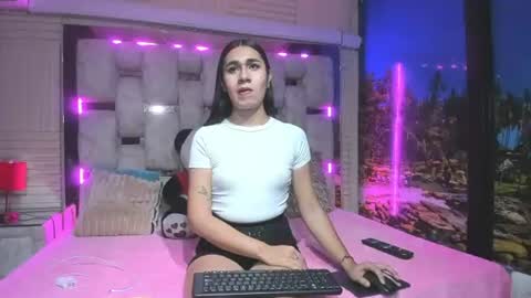 mahiara hot online show from 07-27-26, 12:23