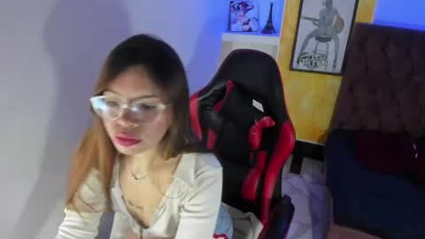 Snapshot of maia_blaze chatting on 06-22-26, 12:46 Maia online show from 06-22-26, 12:46