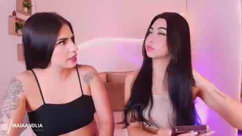 Snapshot of maia_lia_ chatting on 09-09-25, 08:30 MAIA LIA online show from 09-09-25, 08:30