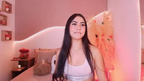 Snapshot of maia_lia_ chatting on 10-26-25, 11:09 MAIA LIA online show from 10-26-25, 11:09