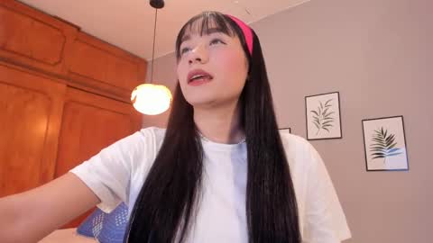 Maia online show from 11-12-25, 12:16