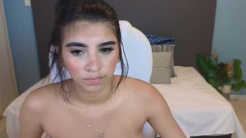 Maiaa Ruiz  online show from 01-30-25, 04:34