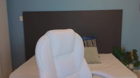 Maiaa Ruiz  online show from 02-03-25, 12:36