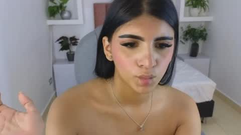 Snapshot of maiaa_ruiz chatting on 06-03-26, 02:33 Maiaa Ruiz online show from 06-03-26, 02:33