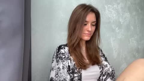 M I A online show from 05-09-26, 07:13