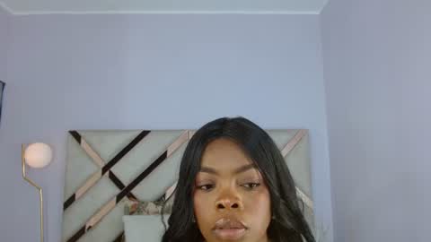 Snapshot of maiacharris_ chatting on 06-14-26, 01:13 Maia Charris online show from 06-14-26, 01:13
