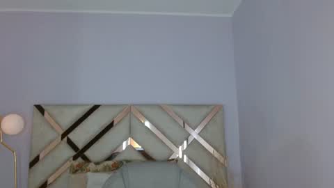 Snapshot of maiacharris_ chatting on 06-15-26, 01:13 Maia Charris online show from 06-15-26, 01:13