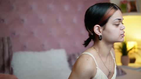  Maia  online show from 02-15-26, 07:54