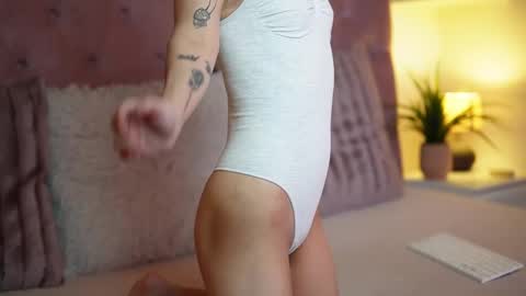  Maia  online show from 03-20-26, 08:14