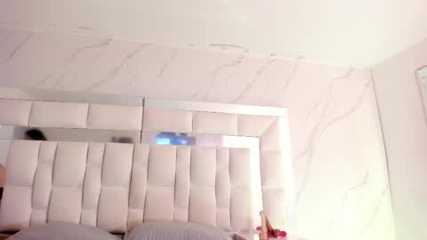 Snapshot of maiapark chatting on 02-26-26, 12:15 Maia online show from 02-26-26, 12:15